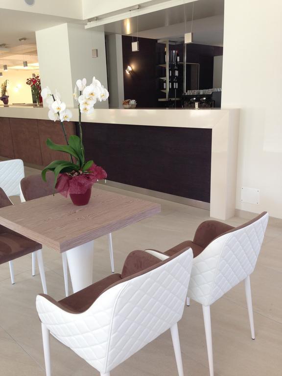 Hotel Holiday Sirmione Luaran gambar