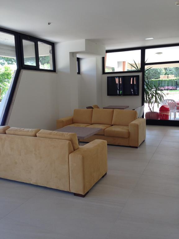 Hotel Holiday Sirmione Luaran gambar