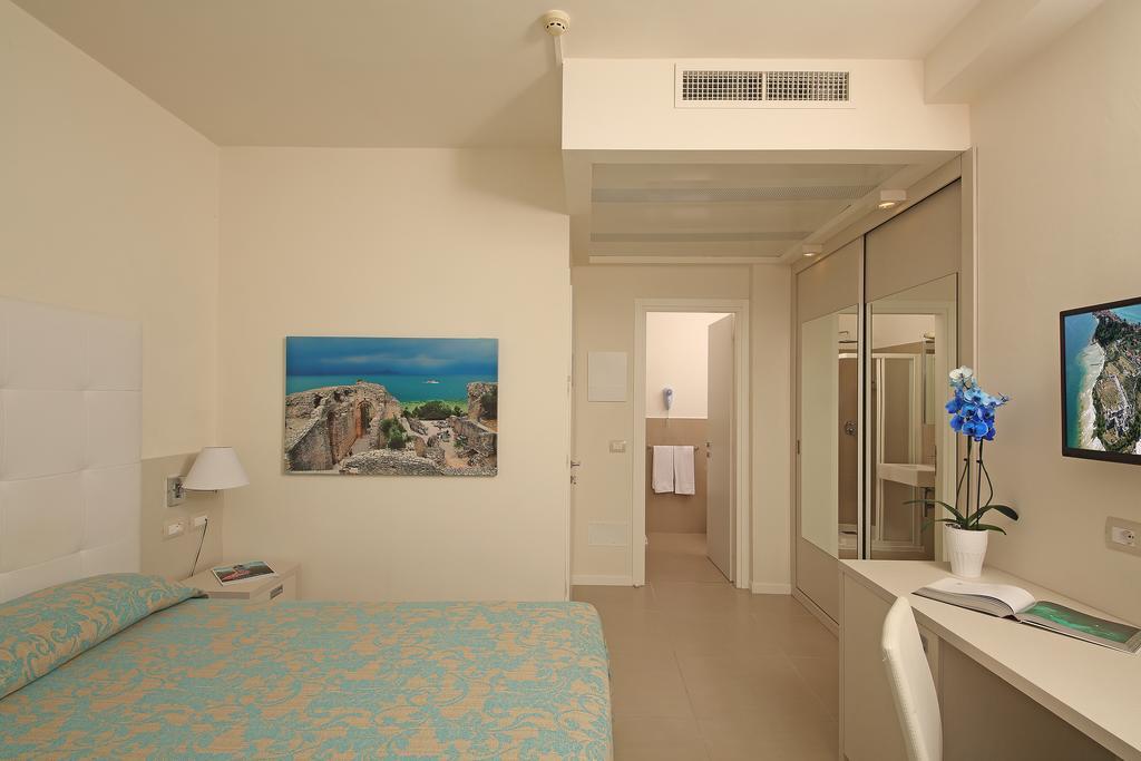 Hotel Holiday Sirmione Luaran gambar