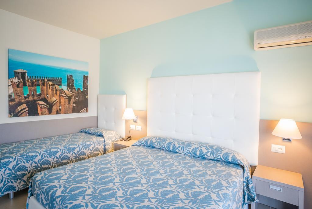 Hotel Holiday Sirmione Luaran gambar